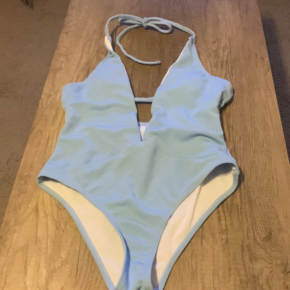 Bathing suit